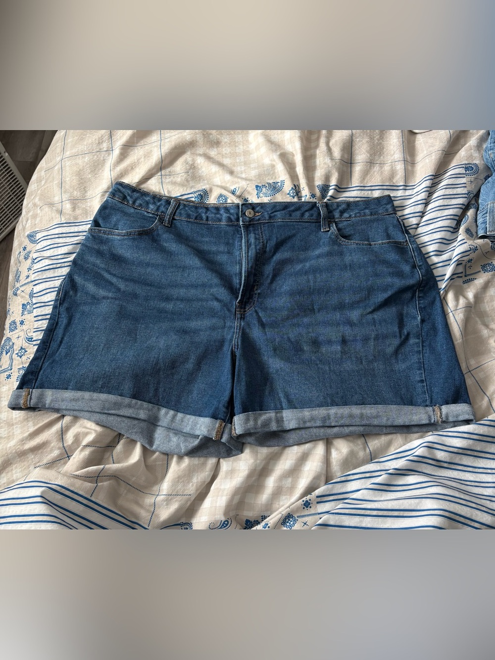 Old Navy Dark Blue Denim Rolled-Hem Jean Shorts